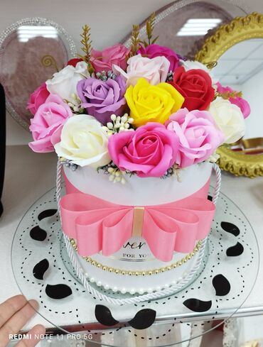 Toy aksesuarları: Gul buketleri sabun gullerden hazirlanir.Bir omur boyu solmayan,xarab — 9