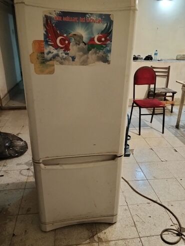 Soyuducular: İşlənmiş 2 qapılı Indesit Soyuducu Satılır, rəng - Ağ lalafo.az -da Soyuducular: İşlənmiş 2 qapılı Indesit Soyuducu Satılır, rəng - Ağ