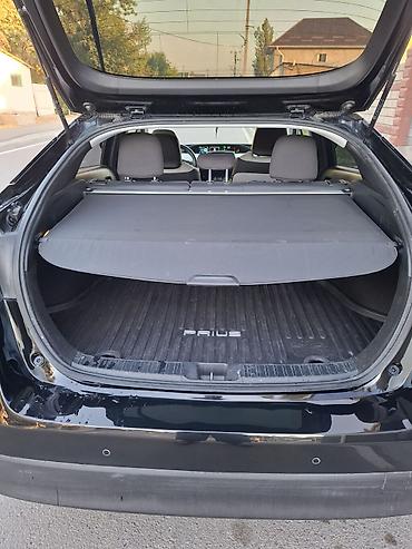 ev: Toyota Prius: 2019 г., 1.8 л, Гибрид, Хэтчбэк — 4