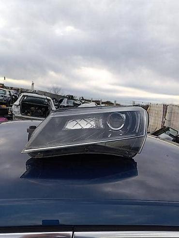 russka: DESNI LED-XENON FAR ZA ŠKODA SUPERB OD 2015. DO 2019. GOD. - — 2