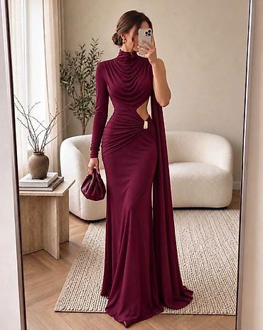dugacke haljine: Haljina: 3300 dinara
S M L Xl — 3