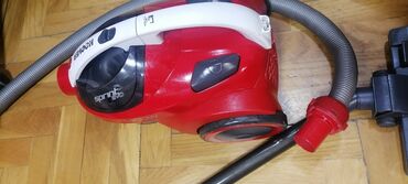 Klasični usisivači: Usisivač HOOVER bez kese kompletan dobar
Odlično vuče
 Mirjevo — 3