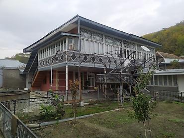 əmircanda ev: 7 otaqlı, 250 kv. m, Kredit yoxdur, Orta təmir — 1