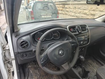 Renault: Renault Logan sedan - Rəng: ağ - Yanacaq: benzin - Ötürücü: ön - — 2