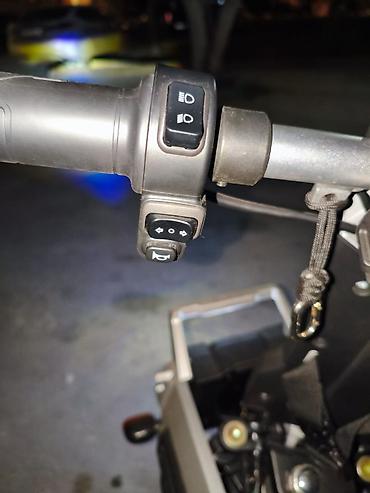 x9 skuter: Elektrik mini-motosiklet / skuter Xüsusiyyətlər: - Kompakt, şəhər — 9