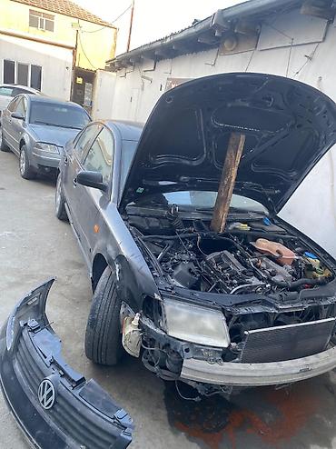 1998: Volkswagen Passat: 1.8 l | 1998 il Sedan — 2