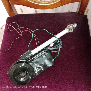 masin uzlukleri: Avtomobil üçün elektrikli teleskopik radio antenası - Tip: Avtomobil