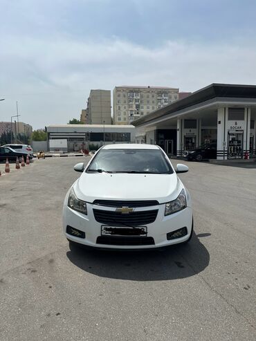 chevrolet ölüxanası: Chevrolet Cruze: 1.8 l | 2013 il 250000 km Sedan