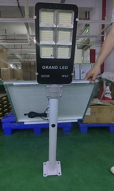 Күн прожекторлору: Уличный светодиодный светильник на солнечной батарее GRAND эксклюзив — 1