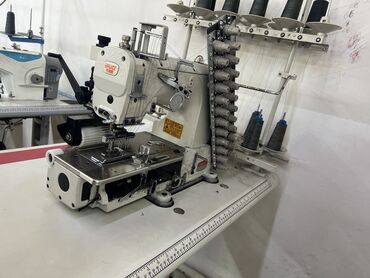 Техника и электроника: Швейная машина Jack, Автомат