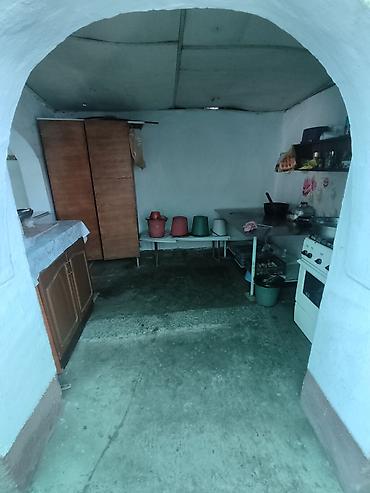 Продажа коттеджей и домов: Дом с двором и хозпостройками - Кирпичный забор, откатные/распашные — 6