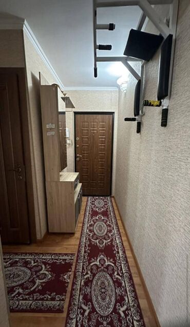 1 комнатная квартира 8 мкр: 2 комнаты, 44 м², 104 серия, 2 этаж, Косметический ремонт