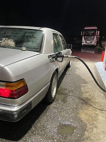 накладки на 124: Mercedes-Benz W124: 1991 г., 3 л, Автомат, Дизель, Седан — 3
