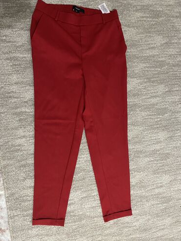 crveni komplet pantalone i sako: M (EU 38)