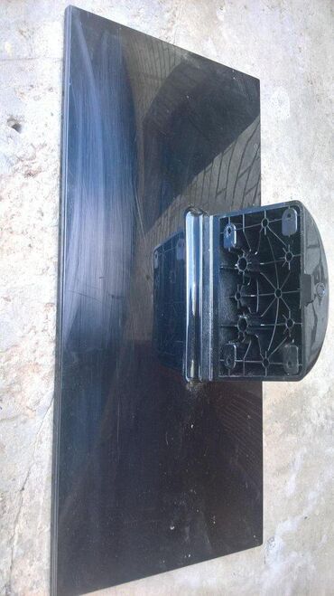 Aksesoari za TV i video: Panasonic TX-39DW304 u delovimaMain board 10101106 23312214 637 39" — 10