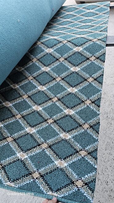 Бильярдные столы: Продаем ковролины для бильярдных клубов. в наличии. писать строго — 14