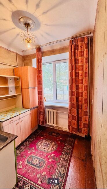 Продажа квартир: 1 комната, 30 м², Сталинка, 1 этаж, Старый ремонт