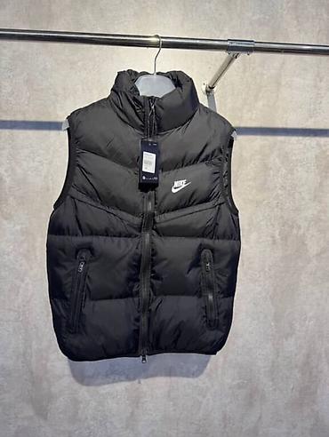безрукавке: Мужская куртка, M, Nike, Новый, цвет - Черный, Самовывоз, Платная доставка — 1