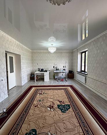 бир: ✨ Продаётся дом в с. Сокулук ✨ 🏡 Характеристики: • — 5
