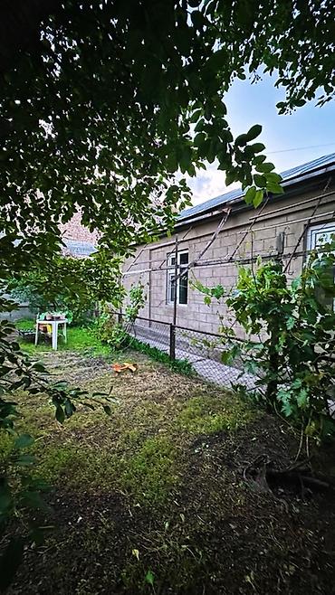 Продажа коттеджей и домов: 🏡 Продается уютный дом в районе Пишпек! 📍 Дом расположен по улице — 10