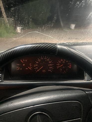 кабина портер 1: Mercedes-Benz W124: 1994 г., 2 л, Автомат, Бензин, Седан — 5