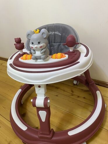 Yerimək üçün arabalar, çəliklər, əsalar, rollatorlar: Uşaq gəzdirəni (baby walker) - Rənglər: tünd qırmızı/şabalıdı və ağ — 3