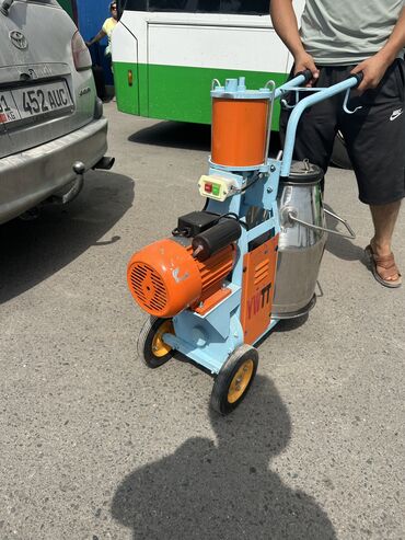 Кормодробилки: Дробилка унверсал 7,5кват 3000оброт 220ват Доставка по городу — 10