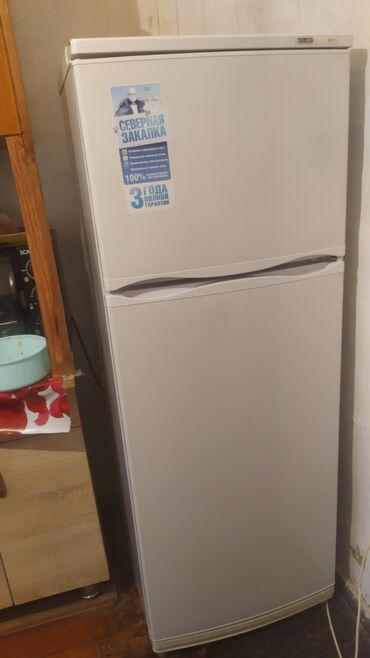 холодильник витрины: Холодильник Atlant, Б/у, Двухкамерный, De frost (капельный), 60 * 160 *