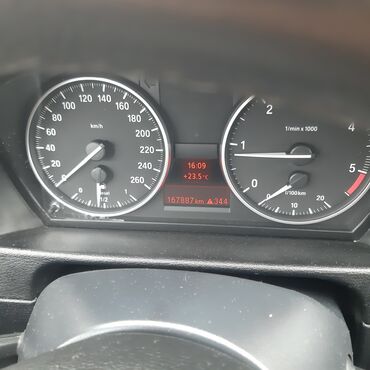 BMW: Bez dinara ulaganja. Vlasnik, registrovan, garažiran. Stanje fabričko — 10