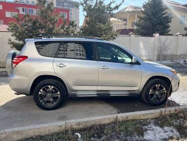 Toyota: Toyota RAV4: 2010 г., 2.4 л, Автомат, Бензин