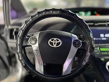 Toyota: Toyota Prius: 2010 г., 1.8 л, Вариатор, Гибрид, Хэтчбэк — 12