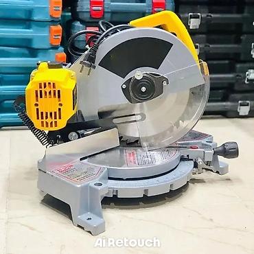 Elektrik gönüyənin (miter saw) təsviri - Gucu: Şəbəkə ilə işləyən