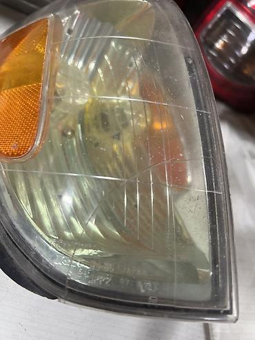 ktopi led: Правый поворотник Toyota 2005 г., Б/у, Оригинал, Япония — 1