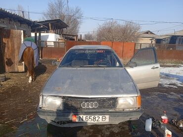 серая audi: Audi 100: 1986 г., 2.2 л, Механика, Бензин, Седан