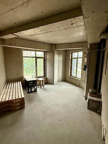 oktyabrsky district: 3 комнаты, 82 м², Кок-Жар мкр 2 этаж, ПСО (под самоотделку) — 5