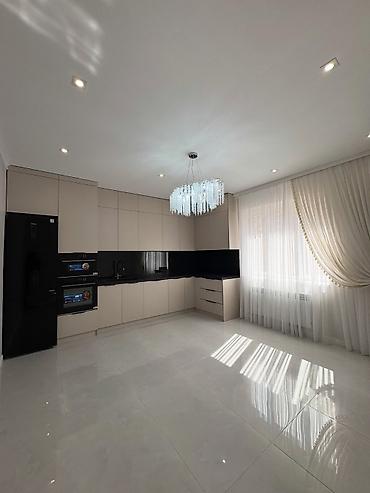 Үйлөр: 6 бөлмө жана андан көп, 250 м², 4 соток, Бишкек, Өскөн-Ордо ж/м Кыймылсыз мүлк агенттиги — 2