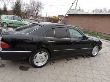 Mercedes-Benz A 210: 1996 г., 3.2 л, Автомат, Бензин, Седан