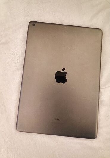 apple planşet: Apple iPad 9 (2021), 10,2", < 64 GB