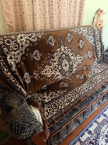 sunger: Klassik üslubda yumşaq mebel dəsti - 1 ədəd 3 nəfərlik divan və 2 — 6