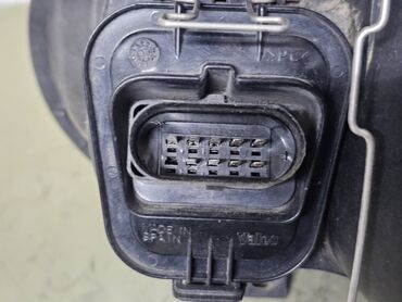 Передние фары: Передняя правая фара Volkswagen 2002 г., Б/у, Оригинал, Германия — 17