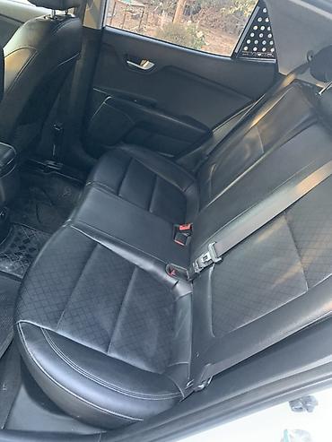 ford focus 2005: Kia Stonic: 2018 г., 1.6 л, Автомат, Дизель, Кроссовер — 6