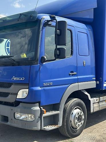 7a fe: Mercedes-Benz Atego 1229 — бортовой фургон (будка). Характеристики и — 3