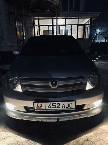 Toyota: Toyota ist: 2003 г., 1.3 л, Автомат, Бензин, Хэтчбэк