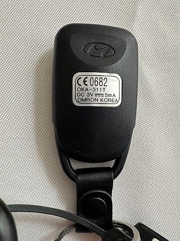 hyundai airpods: Hyundai orijinal pultu, açarı. Maşının üstündə gəlib, təzədir. Bütün — 8