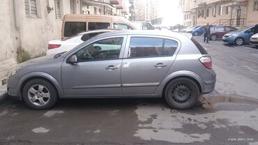 opel vectra a: Opel Astra: 1.4 l | 2005 il 2886 km Sedan