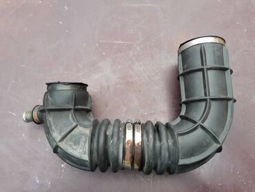 Auto delovi: Usisno crevo vazduha Lada 21214i Niva. Polovno. Očuvano. Skinuta sa — 2