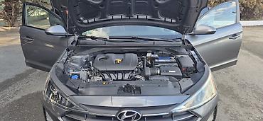 Hyundai: Hyundai Elantra: 2 l | 2019 il Sedan — 19