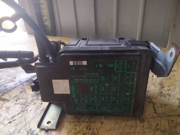 Тормозные диски: Блок предохранителей Honda Stepwgn RF1 B20B 2001 (б/у)