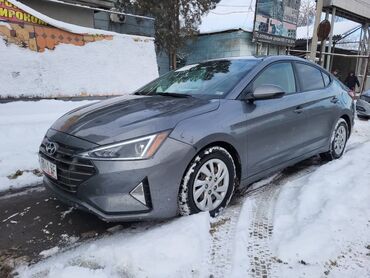 состояние нормальное: Hyundai Elantra: 2019 г., 2 л, Автомат, Бензин, Седан