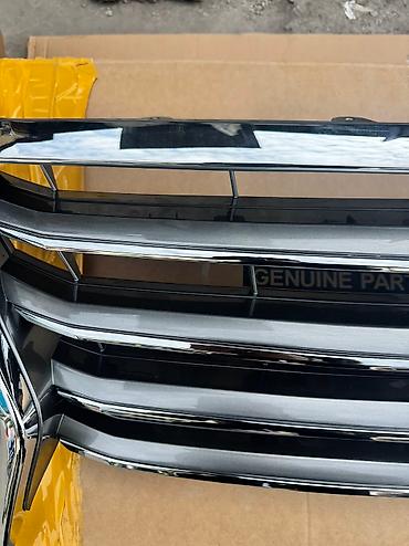 Решетки радиатора: Решетка радиатора Lexus Новый, Аналог — 7